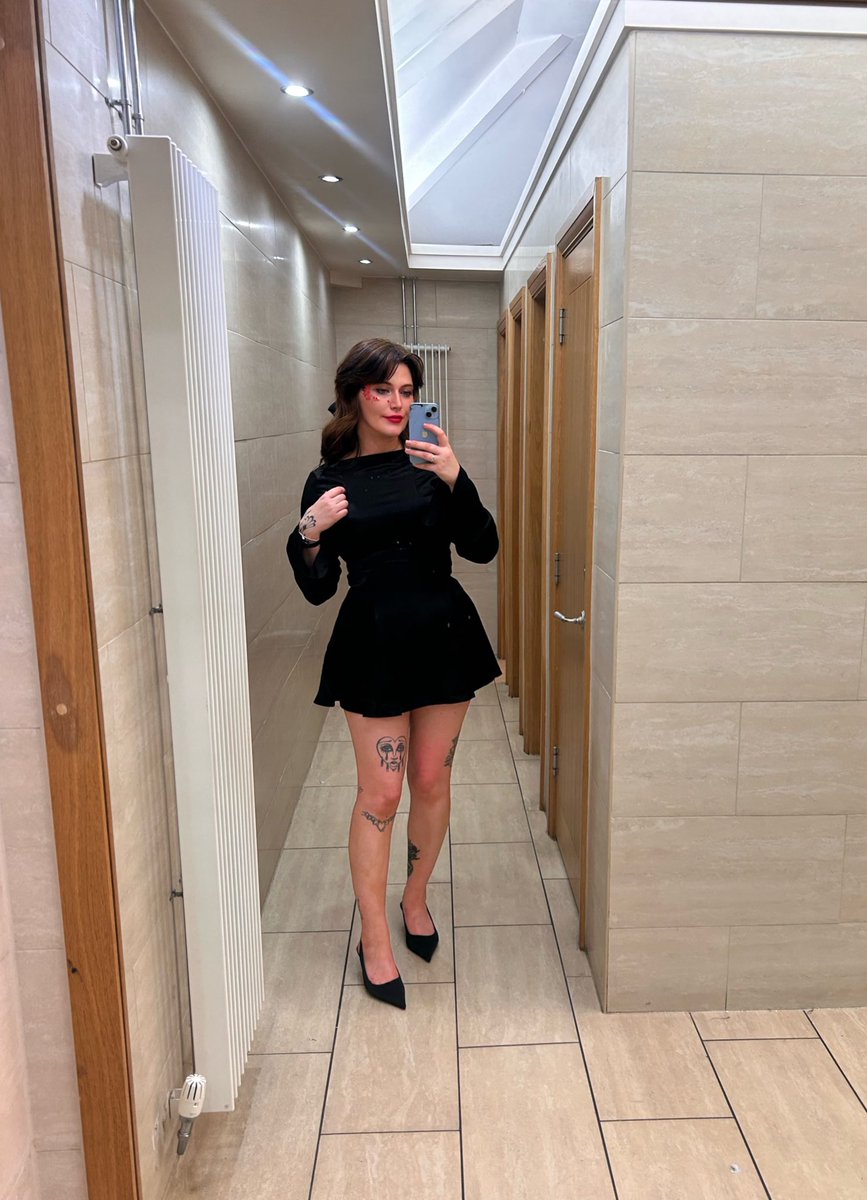 Made it through a works do without ruining my life for once 👌