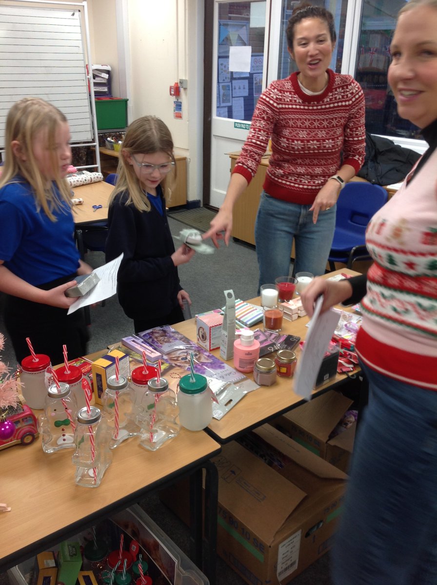 CaythorpeSchool's tweet photo. It's Christmas time!
Our annual Christmas Present Room is open for business.
#nurturinghearts #insiringminds https://t.co/ZRl2hv9VGH