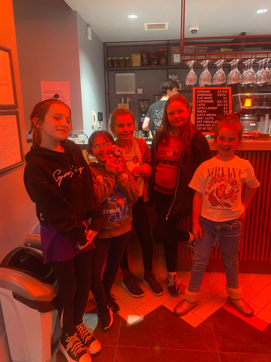 Laura Tannahill Centre tweet media