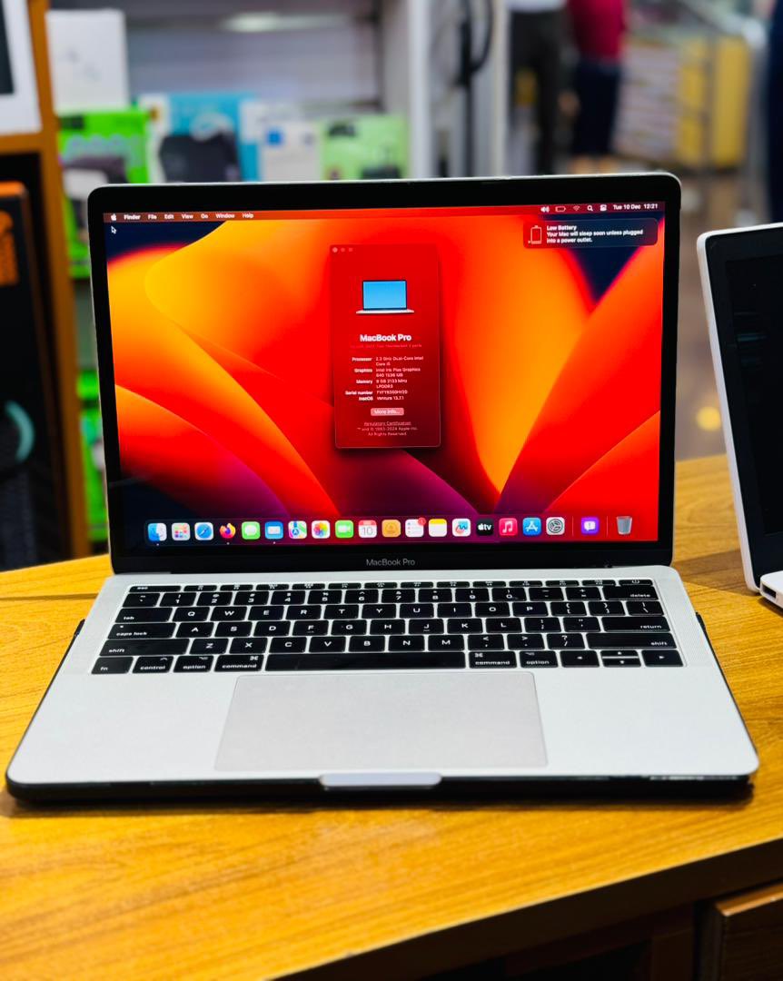 🎄Quick Sale Deal! 🎄

MacBook Pro 2017
8GB Ram
256GB SSD 
i5
13” Retina Display 

1,150,000

WhatsApp or Call  0776969884 or 0755569884