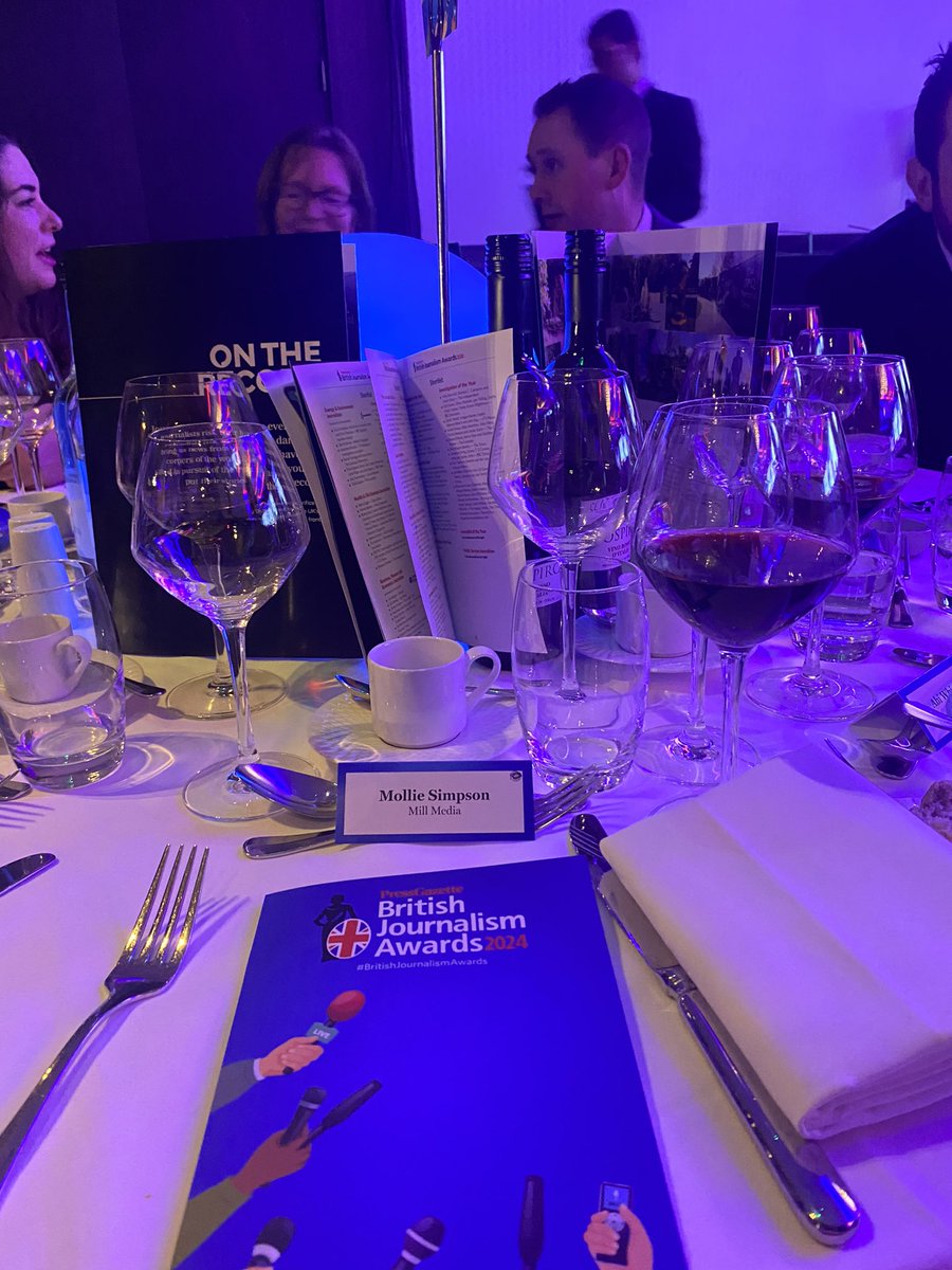 mollie simpson tweet media