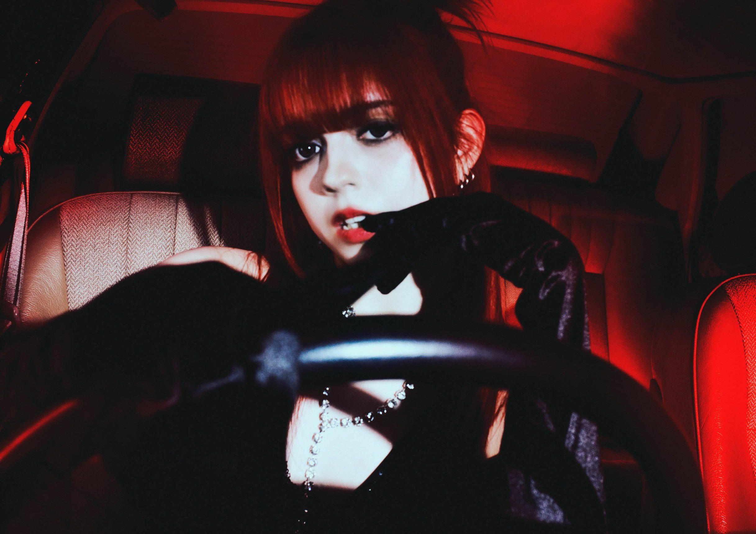 Geqzc4TbEAAZ8FU?format=jpg&name=4096x4096