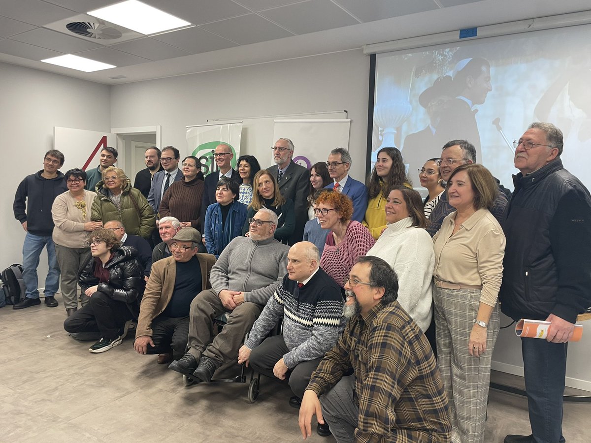 Ayer tuvo lugar la exposición sobre las minorías étnico religiosas en Aragón organizado por <a href="/licregdi/">LICREGDI</a> Un punto de encuentro para el debate y el diálogo dentro de nuestra sociedad plural ¡enhorabuena!