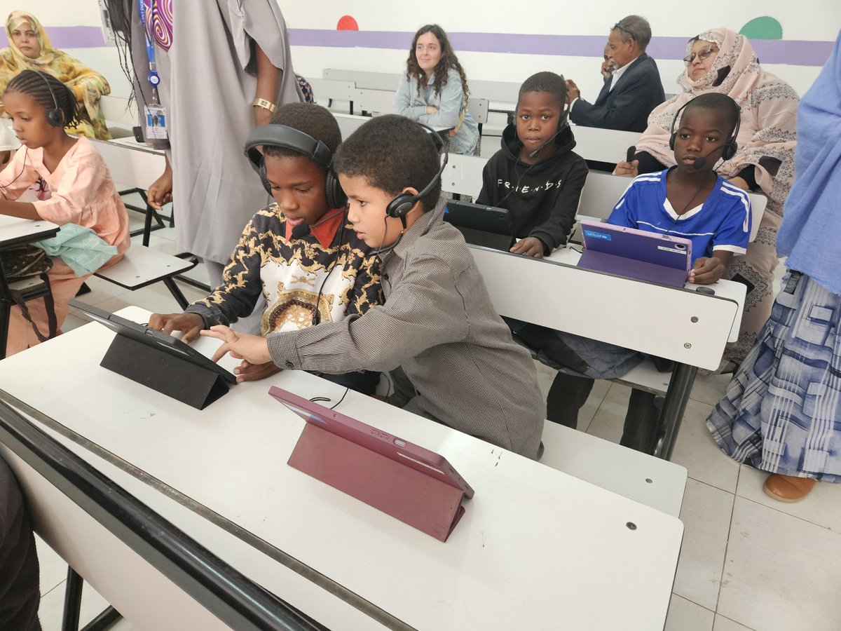 Students at ENI Annex Primary School and ENI Zahra Primary School are looking so motivated to learn via tablet using @Akelius in a project implemented by <a href="/unicefmauritani/">UNICEF Mauritanie</a> !! #ForEveryChild #DigialLearning