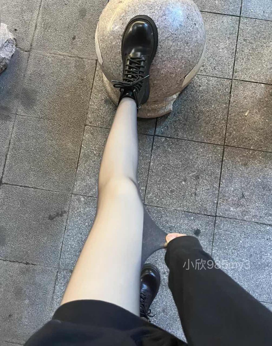 大哥 大叔行行好 
如果在路邊看到我 
請把我帶回家 
我會做飯洗碗素懶趴😂 https://t.co/TpwjD1JUJ1
