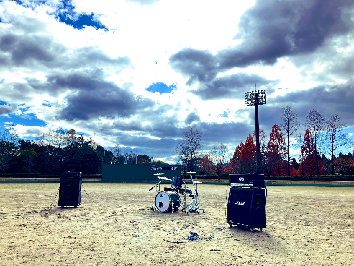 BLUETRINITY1987's tweet photo. 初MV撮影楽しかった！
こんなこと体験できる人生でよかった！！
年内公開予定！お楽しみに！！
みんな見てね！！ https://t.co/LAARWifg49