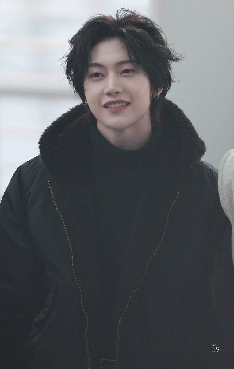 241213 🖤

#석매튜  #SEOKMATTHEW #ソクマシュー #제로베이스원 #제베원 #ZEROBASEONE #ZB1