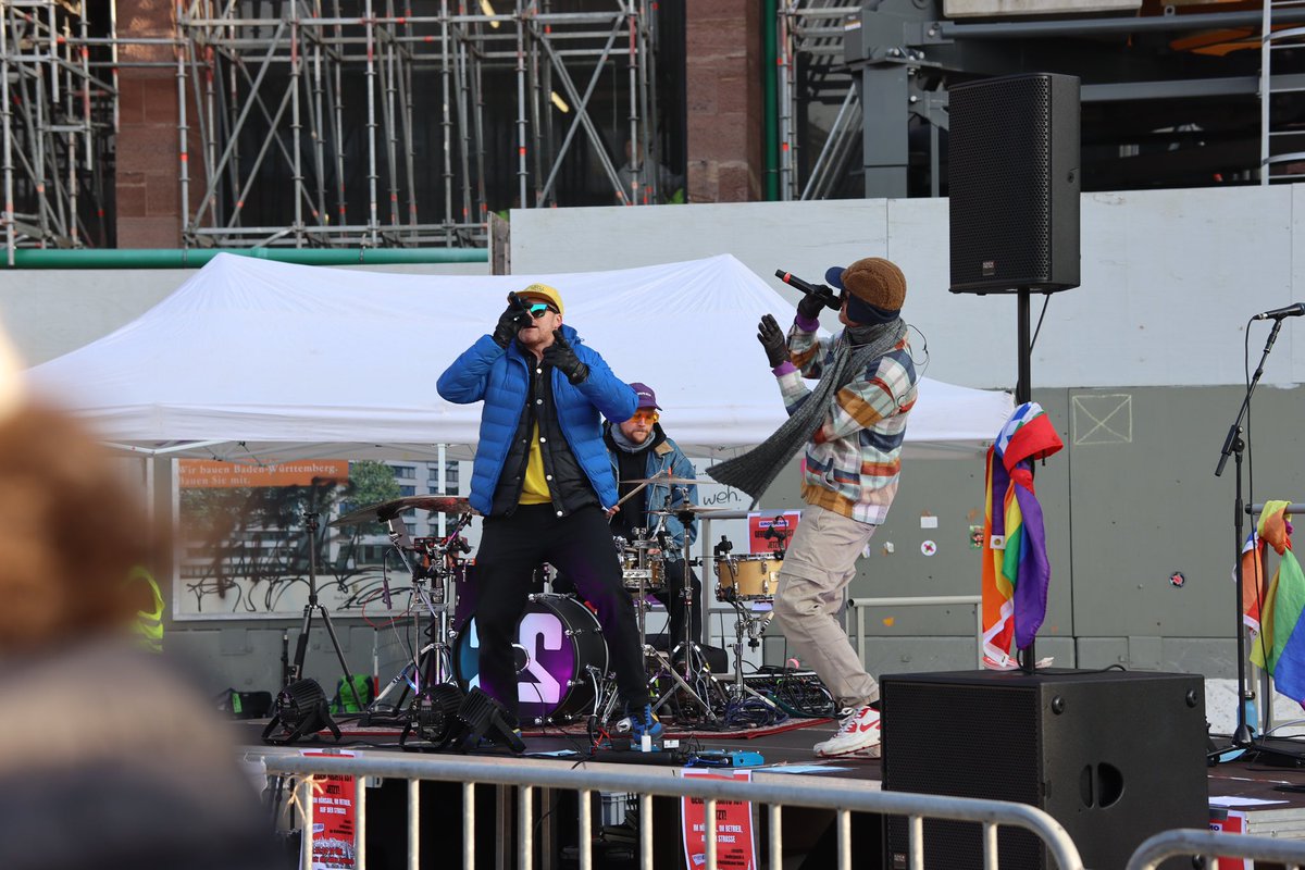 Sebastian Müller tweet media