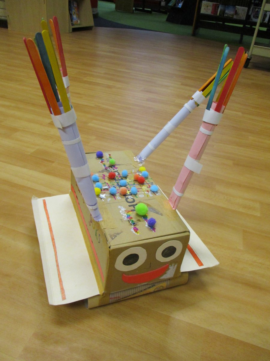 LancsLibraries's tweet image. And some more honourable mentions from our Reading Heroes Design An Invention competition - fantastic work by children at #SharoeGreenLibrary,  and at #BarnoldswickLibrary where they also created a model of it!   
#LancsReadingHeroes