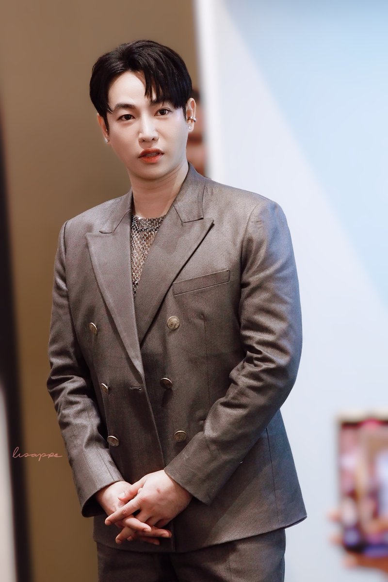 LisaPP6's tweet photo. ผม พิคกี้ อายนบุตร! 

#JoMaloneLondonTHxPeck
#JoMaloneLondonTH
#เป๊กผลิตโชค
#PeckPaLitChoke
#palitgallery  #lisappxphoto https://t.co/ezzgWpiJse