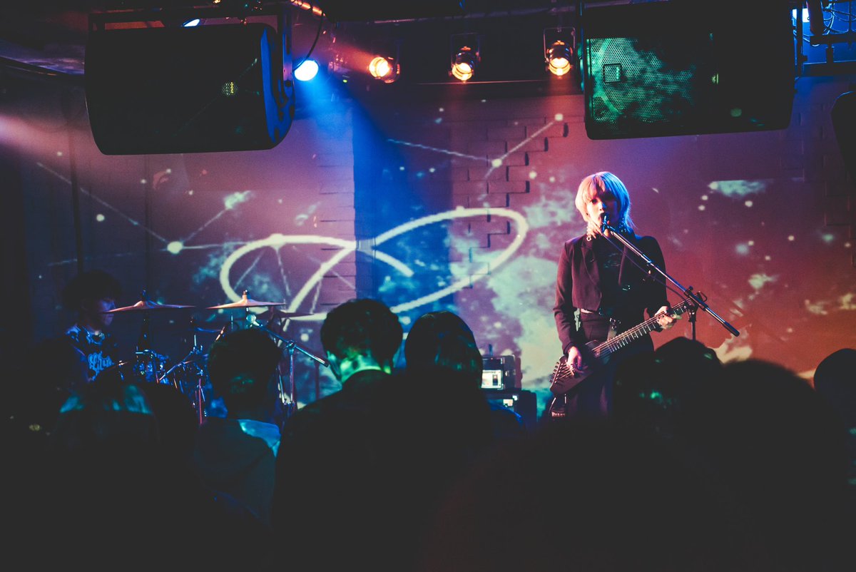 Cuon_Official's tweet photo. Cuon
2nd Oneman Live
"群青"

みんなの貴重な時間をくれて本当にありがとうございました◎
特別な夜になってくれていたら嬉しいです🌙

また必ずどこかで…◎

📸@boc_acha https://t.co/k6PWox8g3p