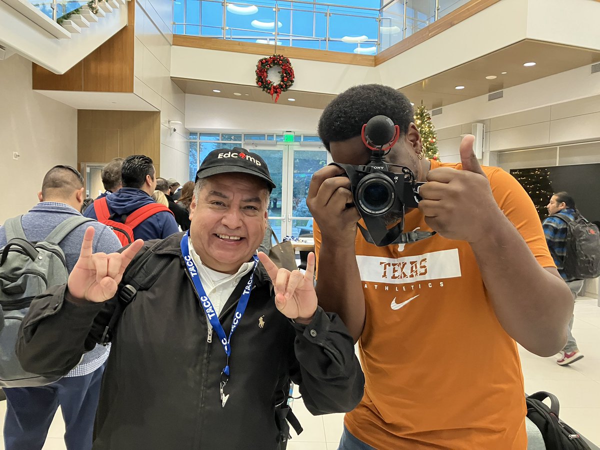 dfwcsta's tweet image. Happy to see my @weteachcs  @csteachersorg @UTAustin @GoogleForEdu friends at @tacc #CSforYall #csedweek
#HourOfCode @dfwcsta @efwmaschool
#networking #learning #teamwork #equity #diversity #confidence  #code #CSforGood #creativity #CSforALL #EveryCanCode #ForTheLoveOfCoding #fun