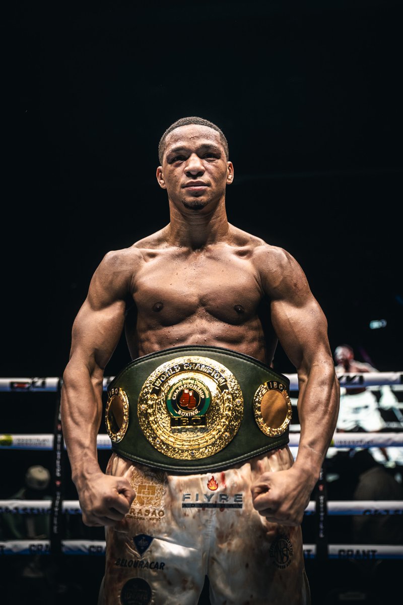 United Promotions would like to congratulate Portugal's Uisma Lima, who last night in Toronto earned a unanimous decision victory to claim the <a href="/IBOBoxing/">IBOBoxing</a> Super Welterweight World Championship.

A worthy Champion with a first-class team behind him.

Congratulations, Campeão.