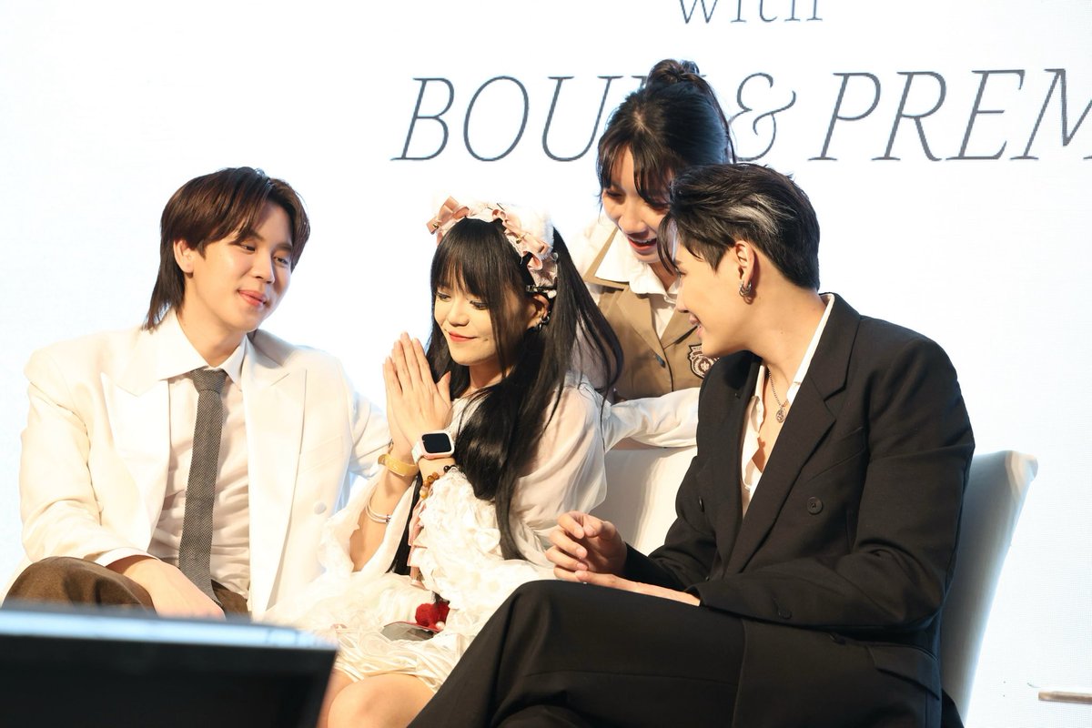 RWBCFP527's tweet photo. #BounPremxSoonEclipse
#bb0un #prem_space 
很幸福☺️
#BounPrem https://t.co/zXcnQF1fh7
