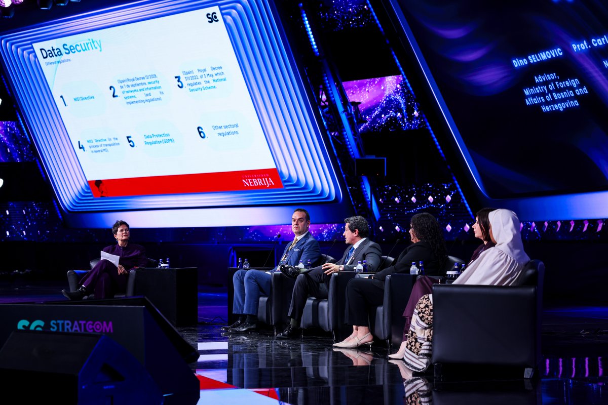 StratcomSummit's tweet photo. Kuruluşlar yapay zeka entegrasyonu sırasında kullanıcı güvenliğini önceliklendirmeli ve tasarımda güvenlik ilkesini benimsemelidir.
Organizations should prioritize user safety during AI integration and embrace safety by design.
#StratcomForum
#StratcomSummit