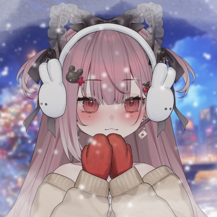 miyukuraa's tweet photo. the weather is getting chilly !! :3 i love cold weather so much ❄️💙 https://t.co/TVbMxA0vyW