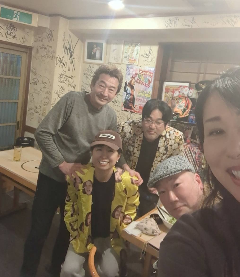 lovemimico's tweet photo. 楽しくって
美味しかった〜❤️
パパありがとう〜☺️
#鍋屋黒潮 #JacketTime https://t.co/JnKXa53lbn