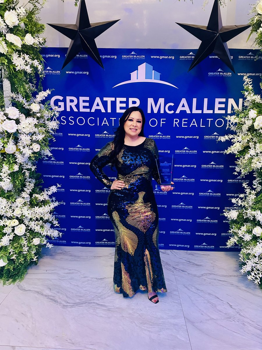 AlmaPaek's tweet photo. That’s a wrap! My 3 year term as Director of the Board of the Greater McAllen Association of REALTORS has come to an end. 💙

Congratulations to the 2025 Officer and Directors! 🎉

#DirectoroftheBoard #gmar #getinvolved #heartofservice #texas https://t.co/in2ILaEsr6