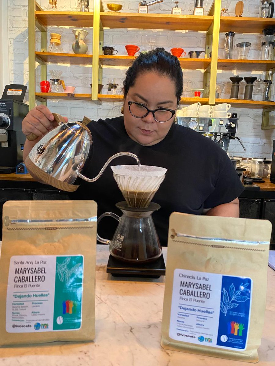 IVOsCafe's tweet photo. La RAE ya ha registrado la palabra barista: Persona experta en la preparación y presentación del café u otras
bebidas elaboradas con él.
#ivoscafe #ivoshn #café #LosNaranjos #LagodeYojoa #amucafe #YojoaLake #mujeresencafé #Honduras #womeninbusiness #barista https://t.co/1gL0xvKvbm