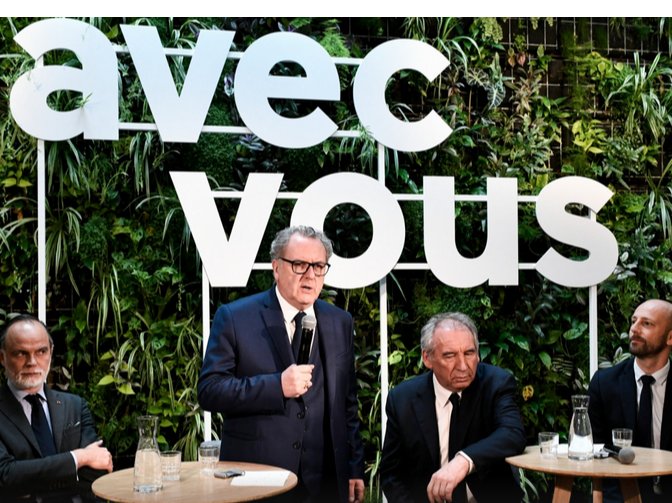 le__mutin's tweet photo. Enfin du changement😂🤣 https://t.co/Ypd3ZCCUk9