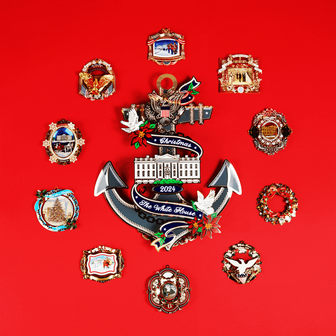 WhiteHouseHstry's tweet photo. Tradition comes with every Official White House Christmas Ornament. Dive into their history from the first in 1981 to the 2024 edition honoring 100-yr-old President Jimmy Carter. Read more in @USATodayOpinion by @WHhistoryPres: https://t.co/c34Bz3NBR8

📸: Peggy Cormary Photography/WHHA