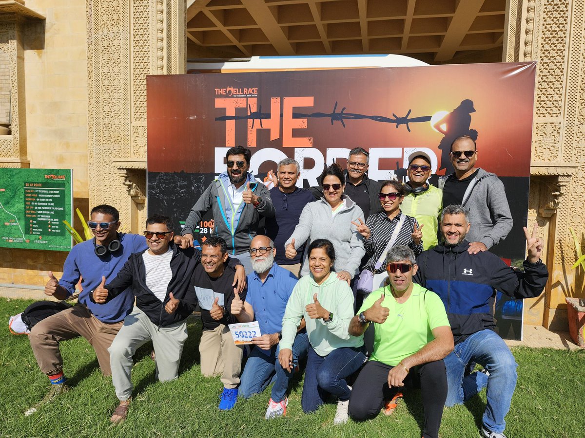 CaptSunderChand's tweet photo. In Jaisalmer. Tom the run begins. 100k birder run. The hell race!! #borderrun https://t.co/aCfN3Z8sEx