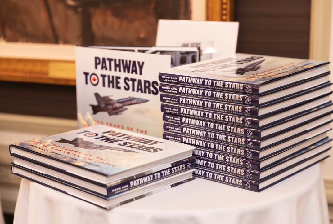 🎁 Pathway to the Stars is the perfect holiday gift for aviation lovers! ✈️🇨🇦 Discover 100+ years of heroes, daring missions &amp; groundbreaking innovation. Every purchase supports RCAF Foundation programs that celebrate Canada’s aviation legacy.
Order now: rcaffoundation.ca/product/pathwa…