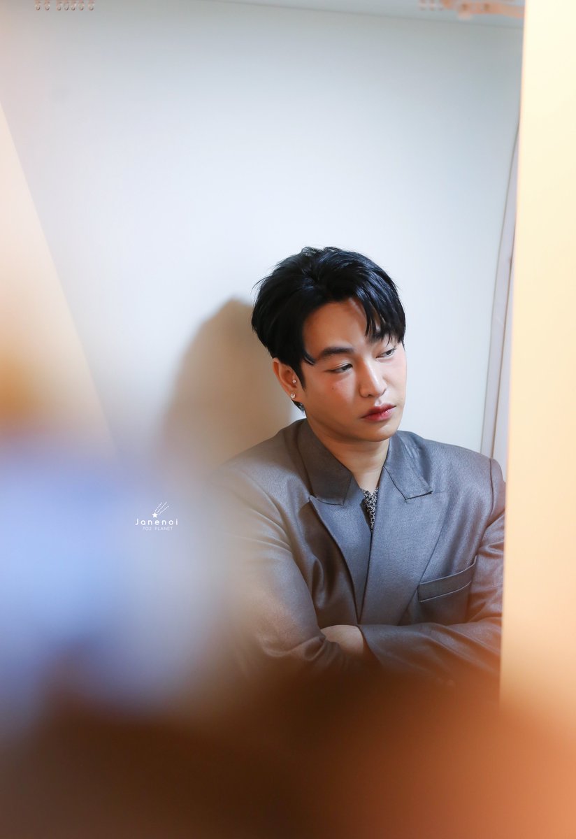 Janenoiiii's tweet photo. นอกจากหอมฟุ้งแล้ว จะหล่อฟุ้งอีก 🫧🌫️💫
งานลอดช่อง คูมโมเดลเค้าก็มองทุกกล้องจริงๆ 🥹

@peckpalit 
#เป๊กผลิตโชค
#peckpalitchoke
#palitgallery
#snapbyJN
#JoMaloneLondonTHxPeck
#JoMaloneLondonTH https://t.co/N4yozmxuP1