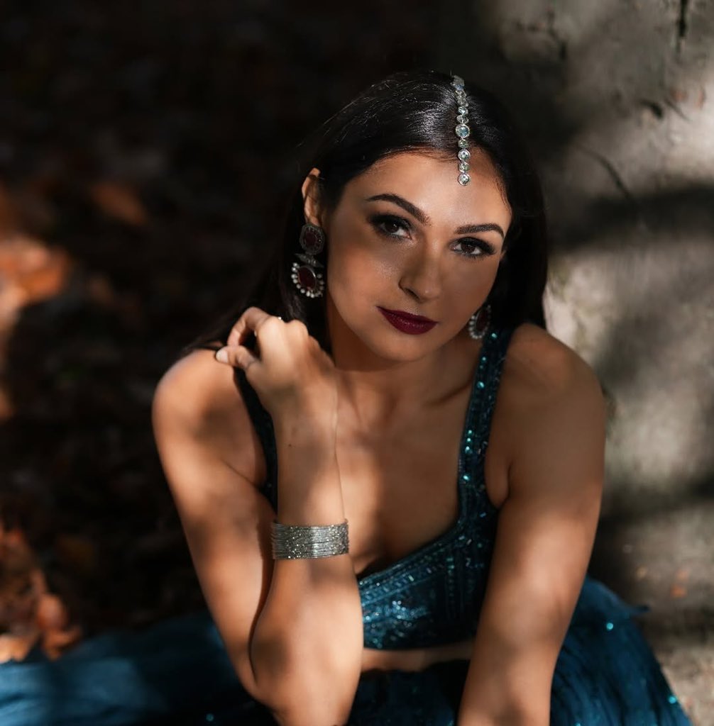 andrea_jeremiah's tweet image. 🦚