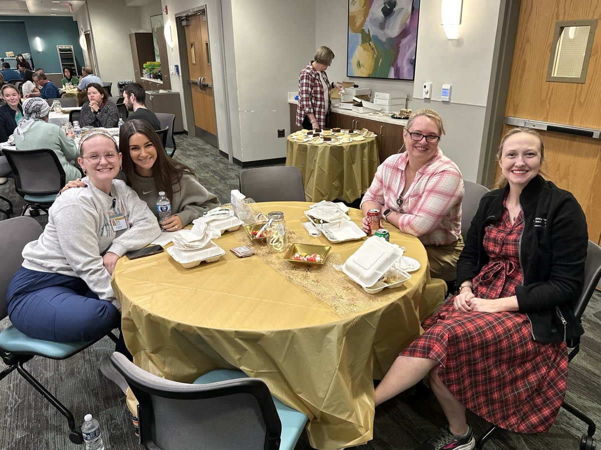 🎄 Good food, great company, and holiday cheer—our recipe for the perfect celebration!✨
The Pathology Department hosted our annual Holiday Celebration, bringing together faculty, teammates, and students for a delicious meal.
Congratulations to Gingerbread House #5 for winning!