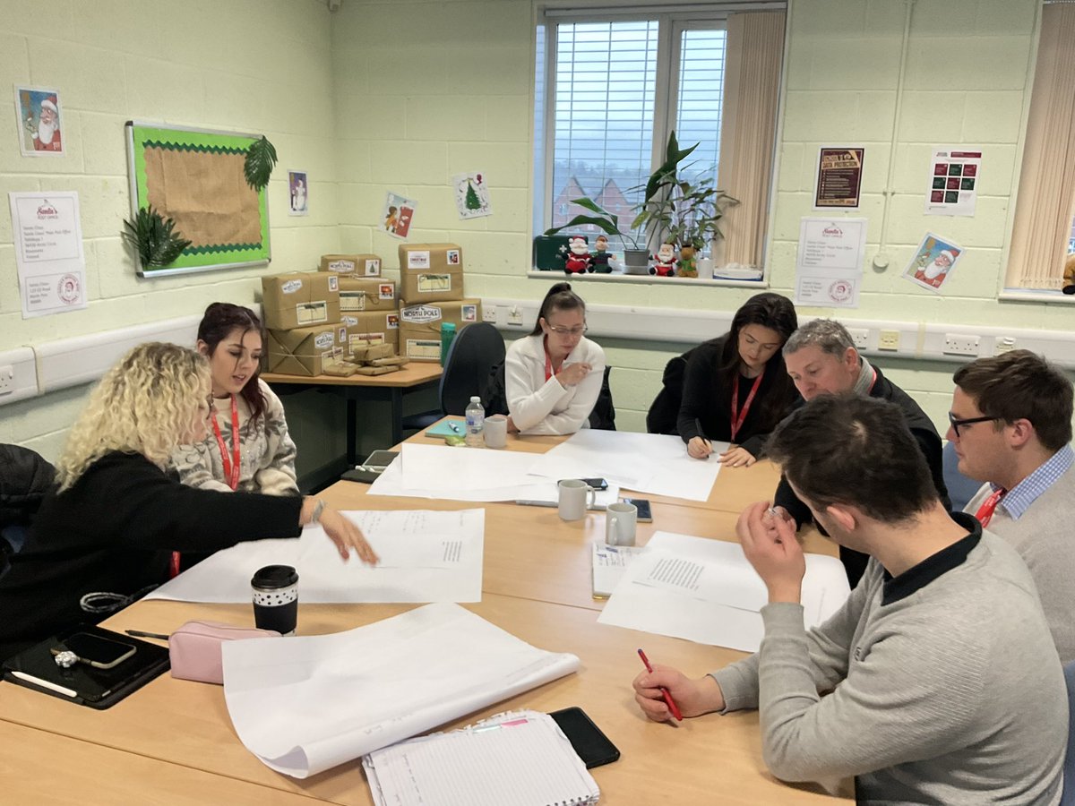 MrsMcDHT_Thatto's tweet photo. Today we are hosting Associate Teachers for training around Inclusion and Diversity.  We’ve had some very interesting discussions so far! @GrangeValley1 @OneHelens https://t.co/VZgSECrVRK