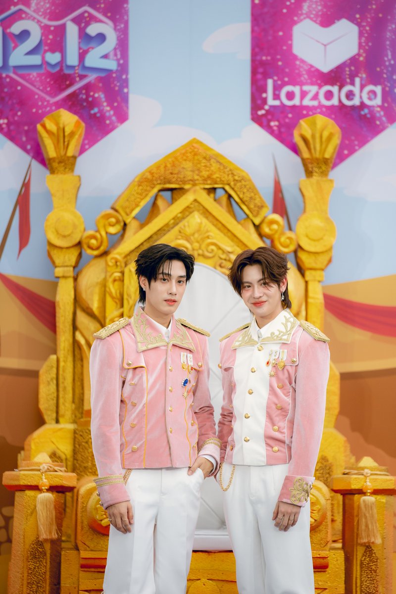 LazadaTH's tweet photo. เจ้าชายทั้ง 8 คือที่! 💖

#Lazada1212เป่ายิ้งฉุบ
#GeminiFourth #SkyNani #TleFirstone #AlmondProgress https://t.co/PZ4rS2HwYz