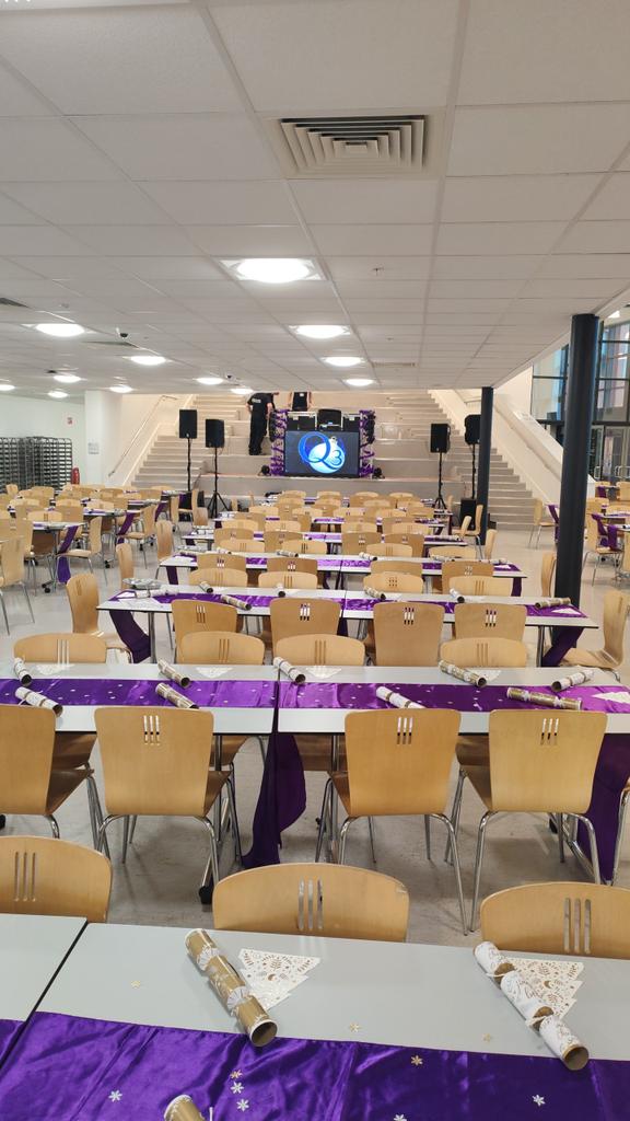 Getting ready for a veritable feast of festivity here at <a href="/q3langley/">Q3 Academy Langley</a> Christmas #familylunch ☃️🎄🎅