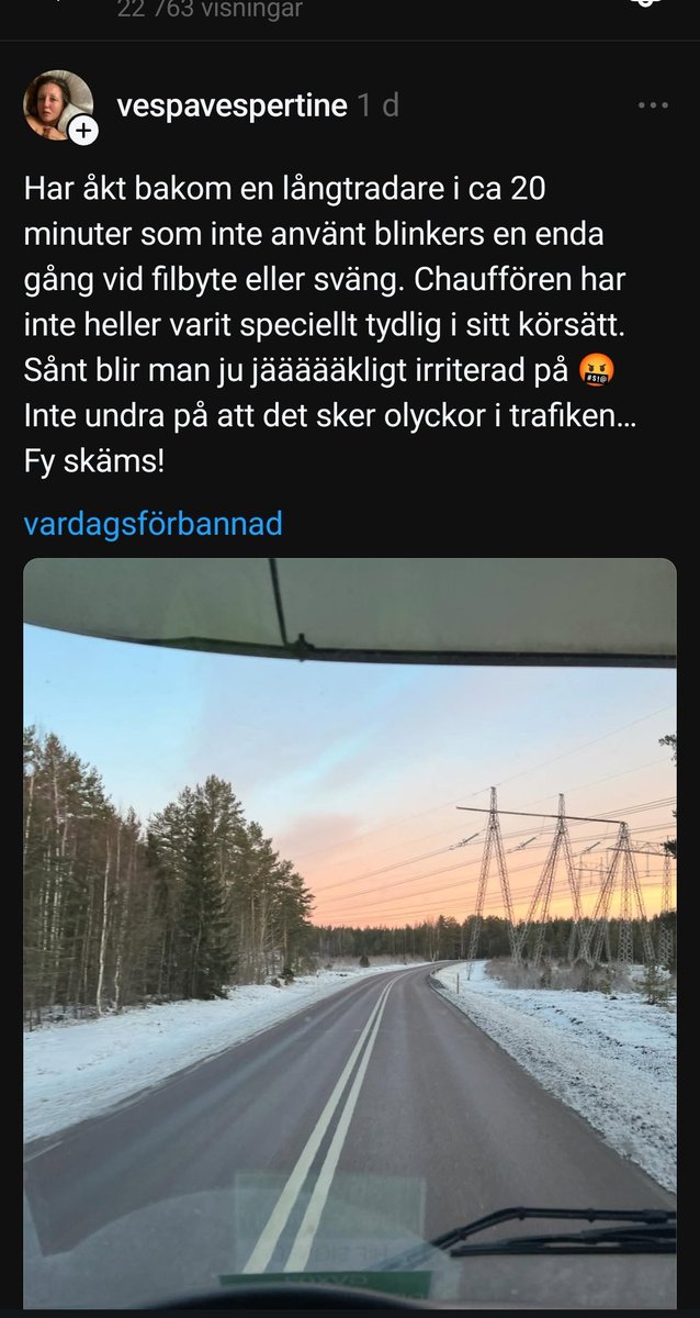 CycleCarMan's tweet photo. 🤡
#mobilibil #släpptelefonen #rattmobilfylla #köralastbil #yrkeschaufför https://t.co/IIfPHQl54i