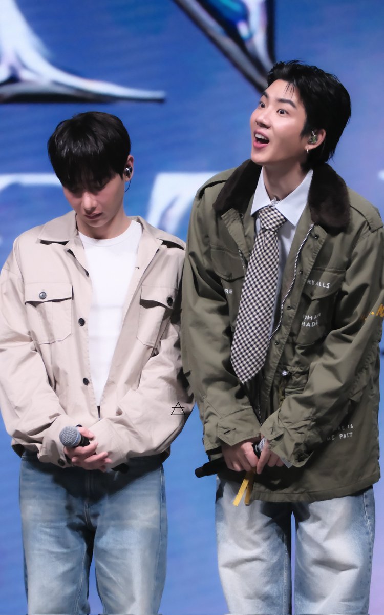 Jneworld's tweet photo. น้องขำป่าปี๊เหรอลูก😂

#ออฟกัน  #OffGum 
#GMMTVFanfest2024inMacau https://t.co/qzDhW9XzdV