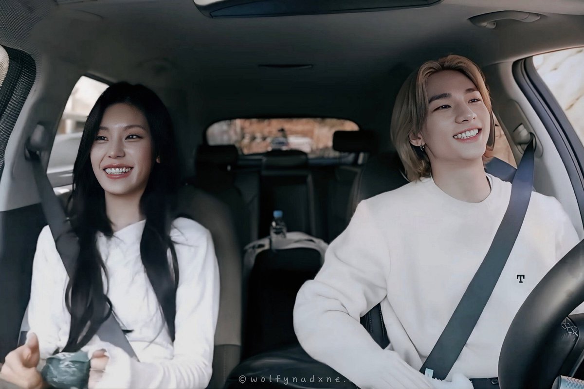 snowierquille's tweet photo. Going on a Vacation, just the two of us 🚗🖤 https://t.co/hmLeTY8uyD