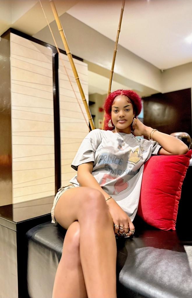 I am seeing people trying to belittle  <a href="/avapeace_1/">Ava Peace</a>  about her past!
Ba dear, This woman is very proud of her journey to where she is today with what success she gotta.
Nothing now can put her down.
Actually, we all have our past and we are so proud of it. 
No. 1 female artist of