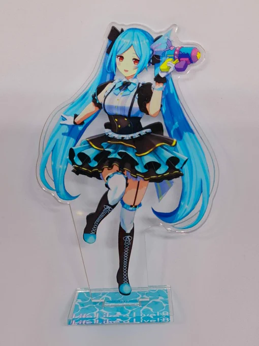 えるすりーのグッズ届いた〜! かわいい! #みぎったー
