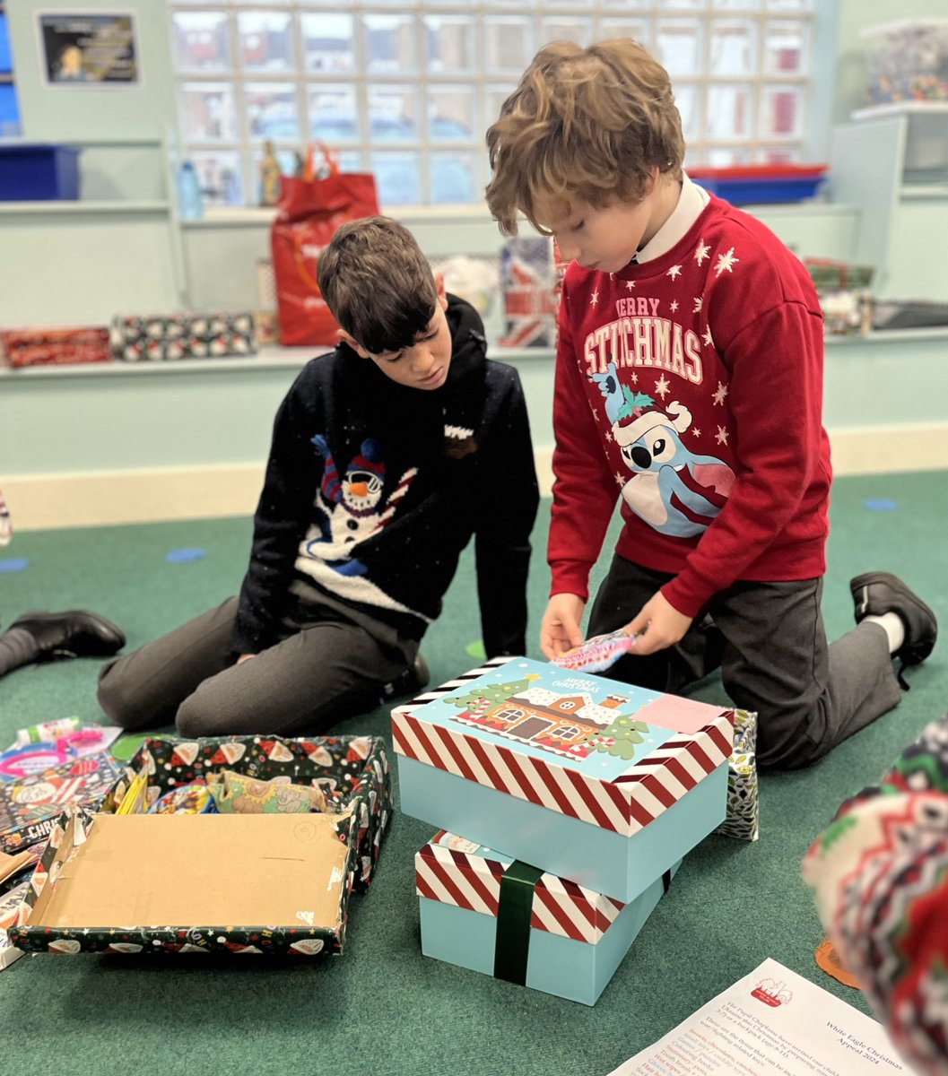 The Pupil Chaplains sorted the gifts for Ukrainian children, and took them up to The White Eagle Club in Balham #Commongood