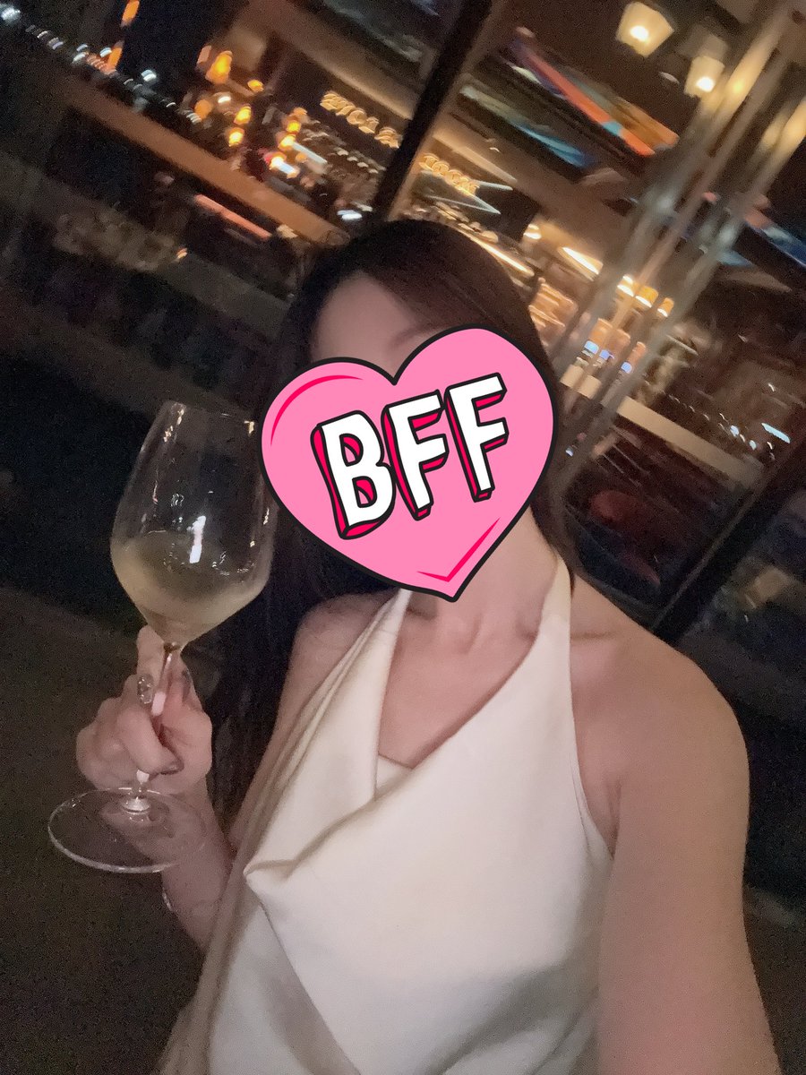 DokiDoki0710's tweet photo. 世界总是那么奇妙
有些人约了几十次心都不死
有些人机缘巧合就偶遇上了
猜猜这是哪？ https://t.co/rlhpV30PMK