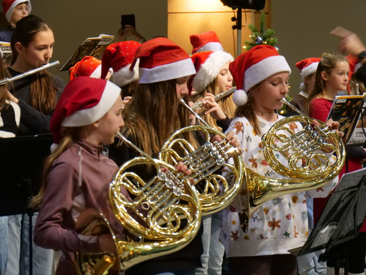Großes Weihnachtskonzert der Musikschule Barnim am 18. Dezember 2024 in Eberswalde mynewsdesk.com/de/landkreis-b…