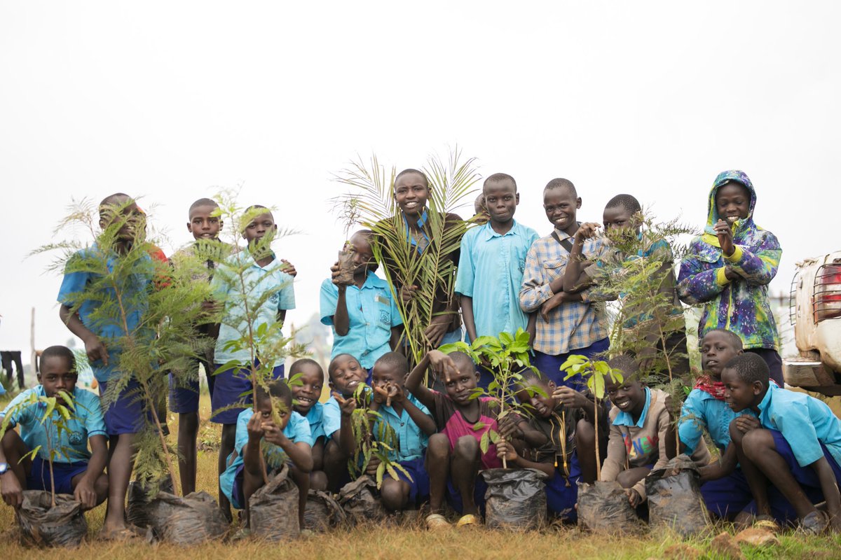 Ladies and gentlemen, sports is a great discipline that unites all!!
Tomorrow, we are back for the Kids Xmas run.
As a patron for the <a href="/JoshChepFound/">Joshua Cheptegei Development Foundation</a> we are immensely proud to be associated with young boys and girls as we do talent identification and reawakening our uniqueness and
