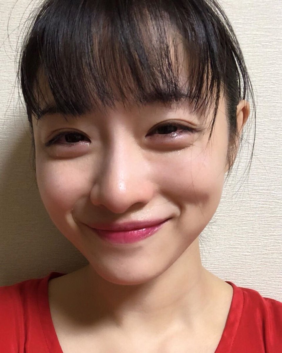 b55fq's tweet photo. 石原さとみの涙袋が理想👀 https://t.co/Um845qcN25