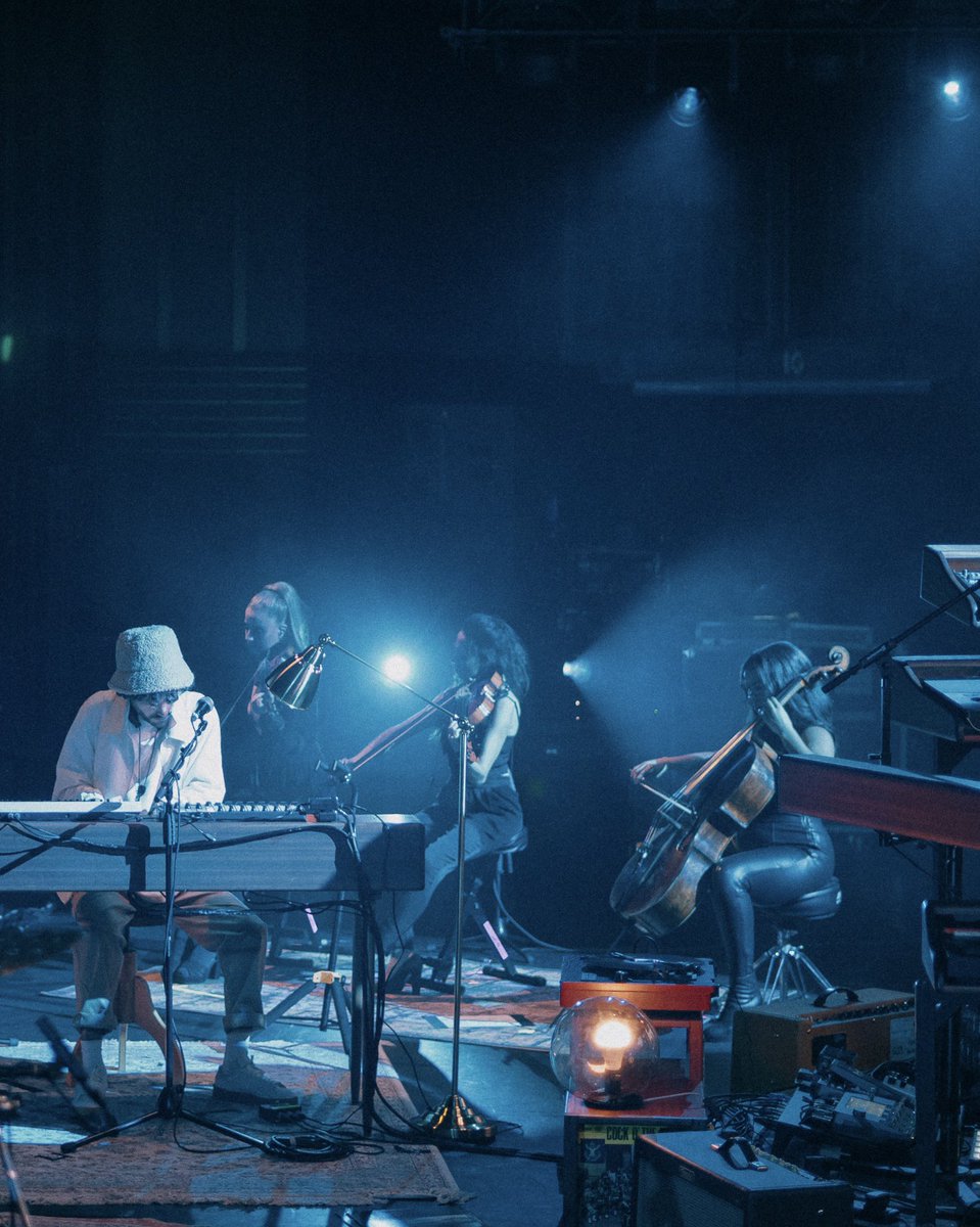 Fkjmusic's tweet photo. '22_23 Live Sessions' is all yours

This project is titled like an archive, like a lost tape rediscovered on a shelf. It features 7 impros from 7 diff cities and 4 rearrangements of some of my favorite songs with the string trio

https://t.co/Q7HOH4H7ol https://t.co/9JXjbxPxGg