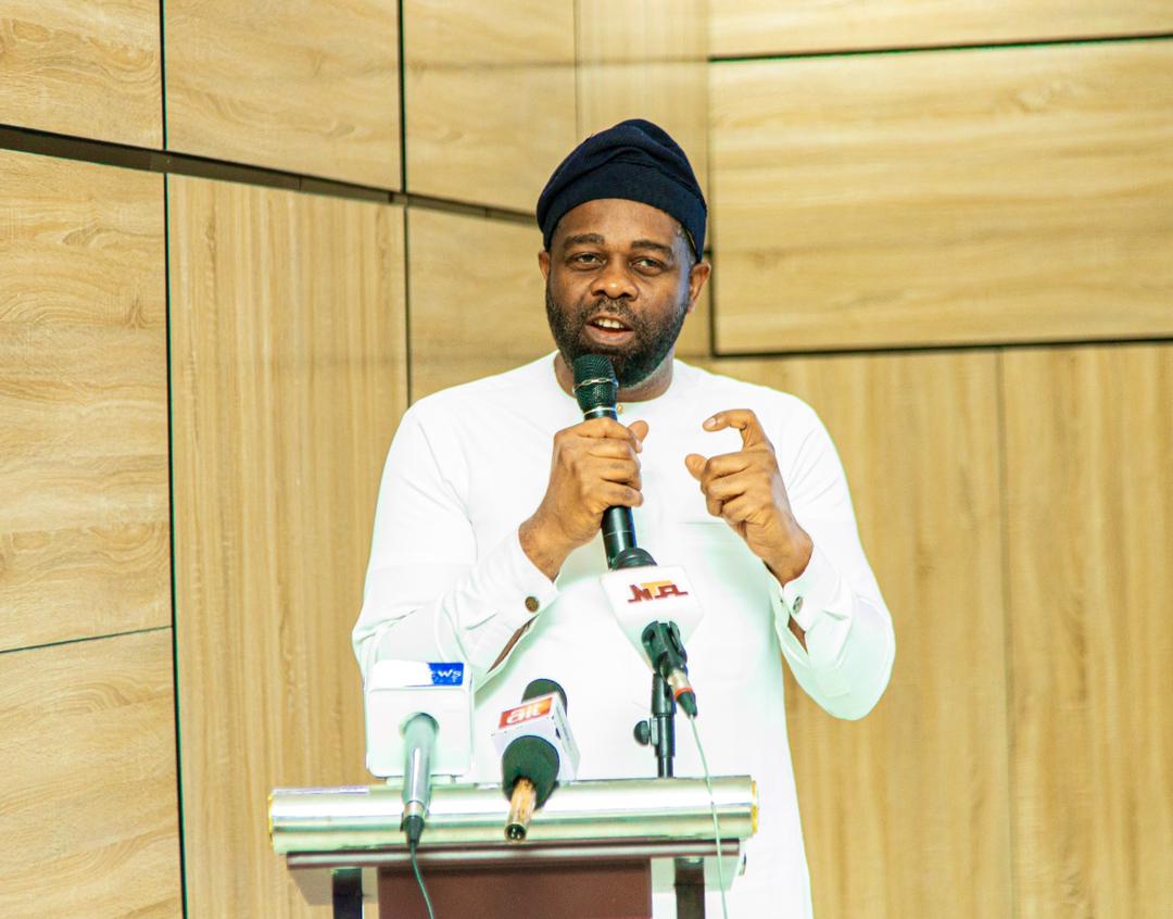 NigeriaUhcForum's tweet photo. ''With the theme of this year's #UHC Day, health should reflect the type of government we have and we must make decisions that represent our aspirations. We should prioritize #PHC as the bedrock of our health system''- Dr Kelechi Ohiri, DG @NHIAnigeria 

#UHC #UHCDay2024 #UHC2030 https://t.co/nkmybXLuGU