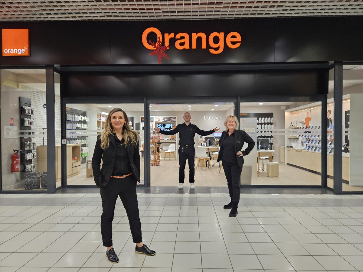 OrangeStoreOff's tweet photo. La boutique de Rethel ouvre ses portes aujourd'hui ! 🤩 N'hésitez pas à passer voir Laura et sa formidable équipe, ils n'attendent que vous !
👉 https://t.co/zMxDoqLbFa

#Orange #OrangeStore https://t.co/NZXA7LlONZ