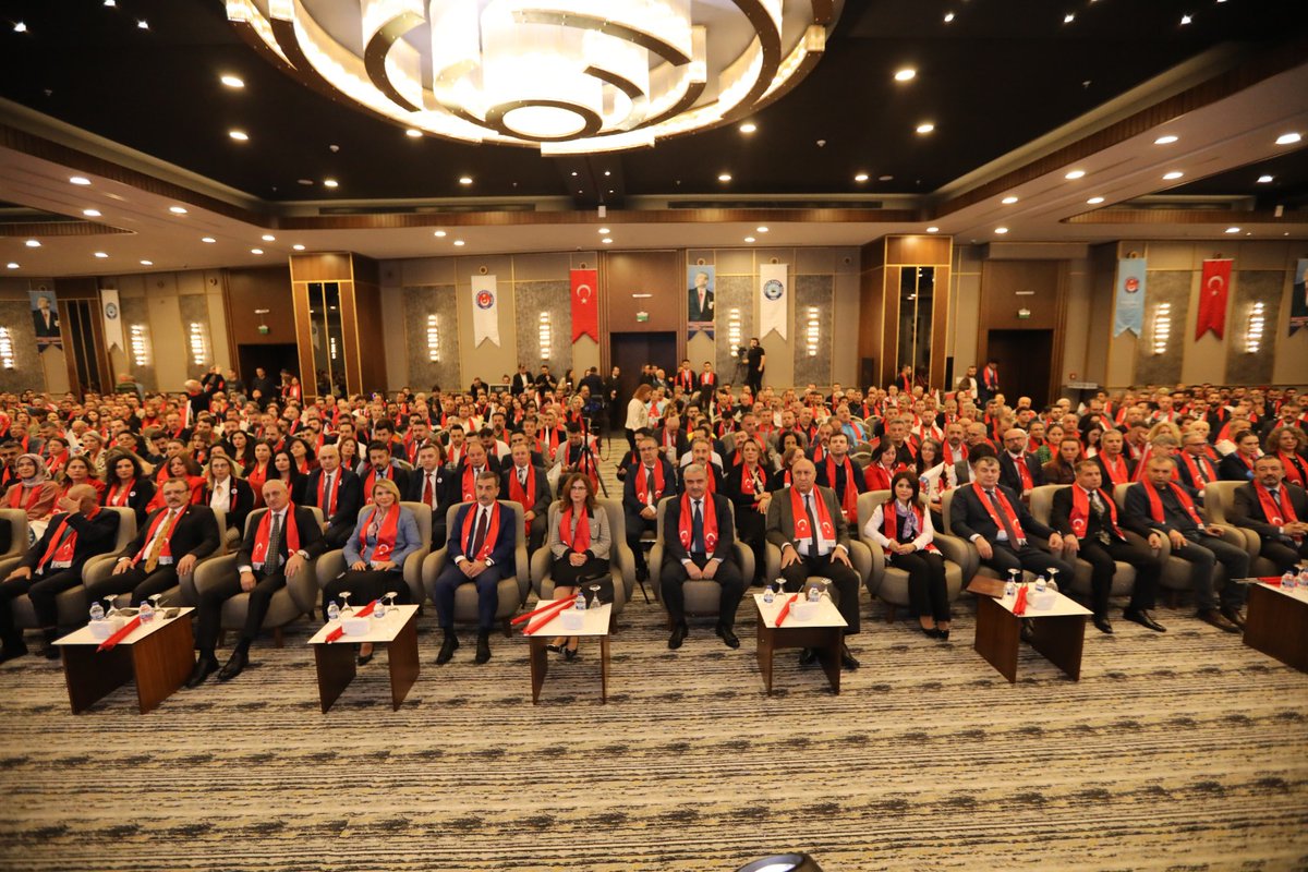 Türk Sağlık-Sen teşkilat buluşmamızı yiğit ve cefakâr teşkilat mensuplarımızla gerçekleştiriyoruz. 

Var olsun teşkilatımız! 

Yaşasın haklı mücadelemiz!