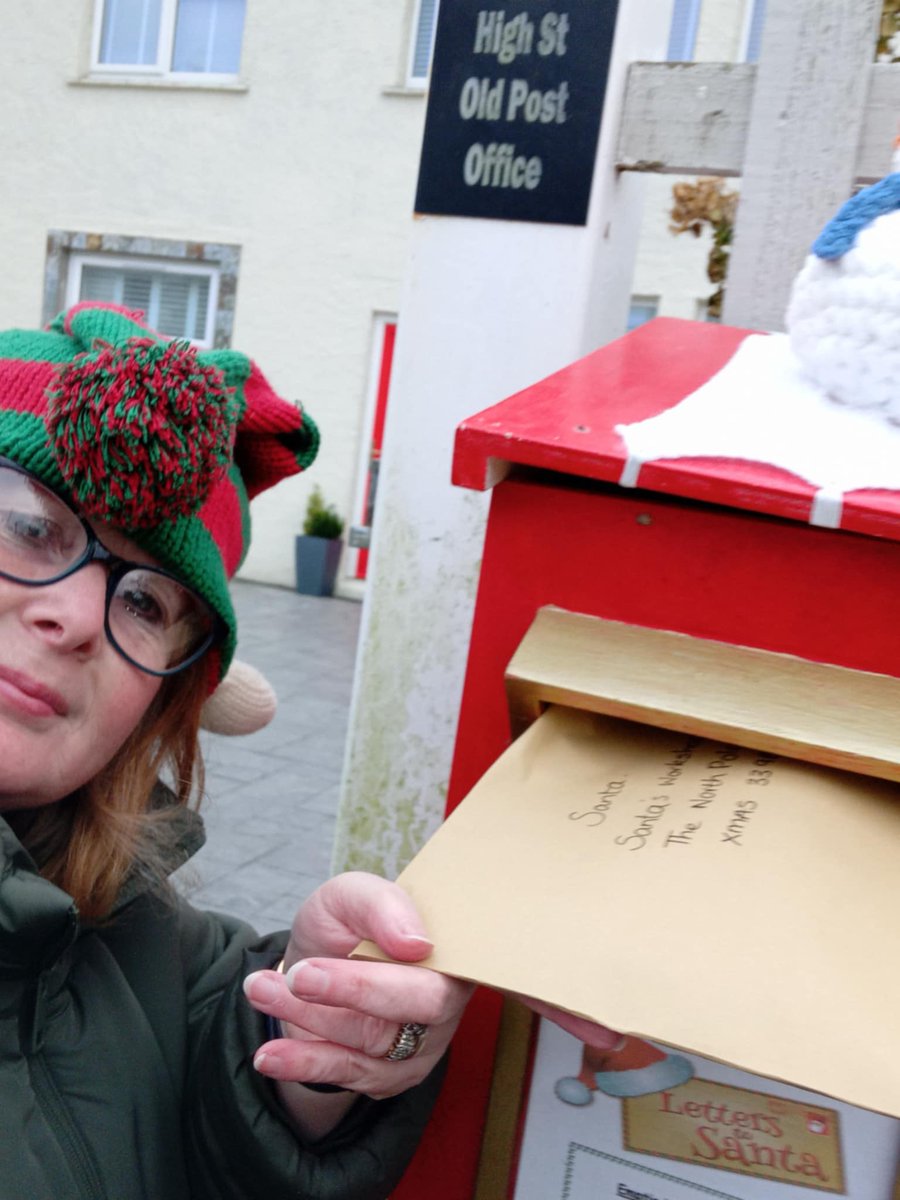 delabole_school's tweet photo. Class 1 have been busy writing their very important letters to Santa. Then our very own Class 1 Elf took these letters to Santa's post box in the village 🎅 https://t.co/6kbZOQNAq8