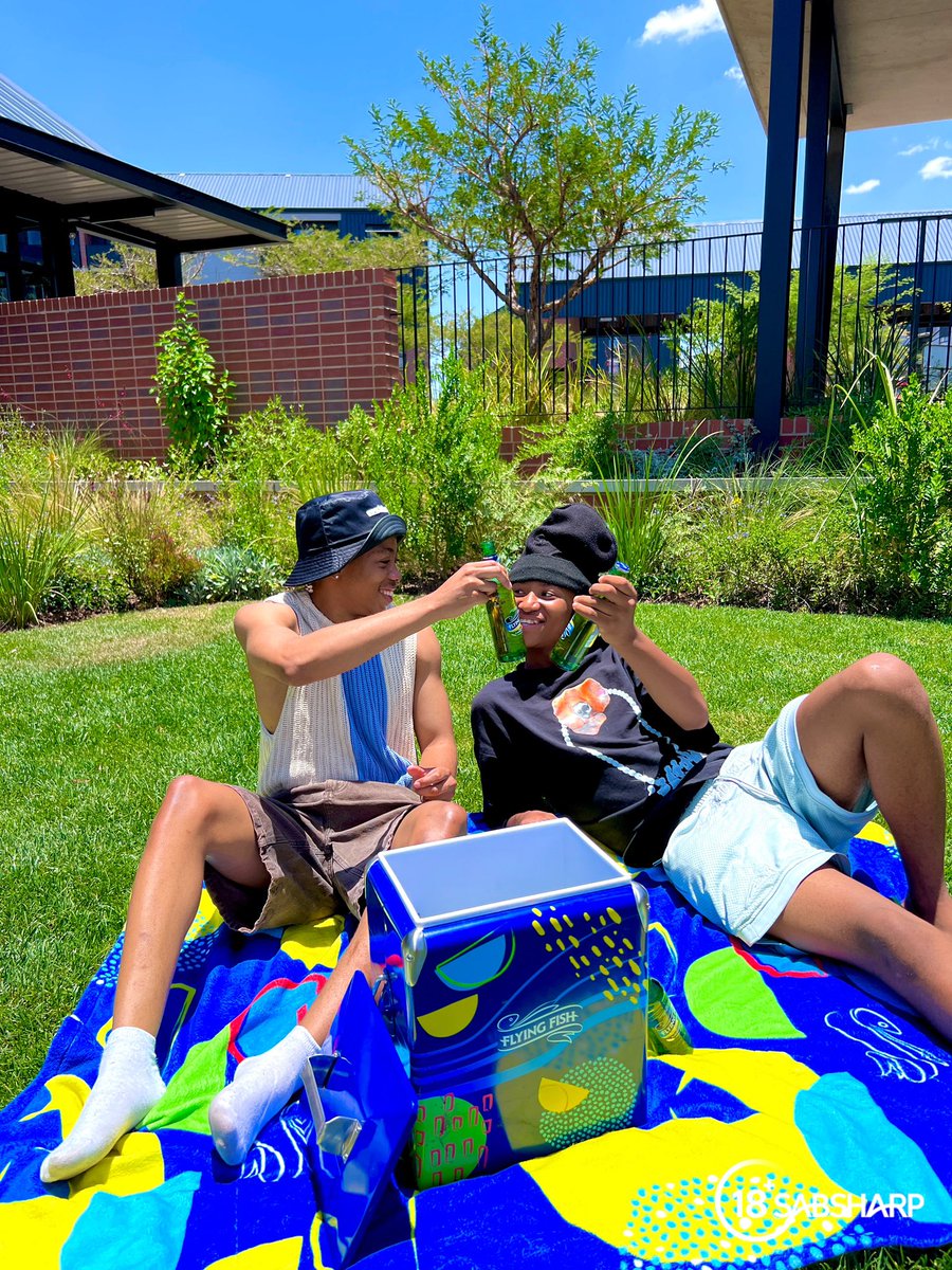 ArjiinLua's tweet photo. Taking it easy never looked so good. @FlyingFishSA Pressed Lemon – your perfect chill companion. 🍹✨ #SlideIntoSummer #ad https://t.co/JQLL8gbgZU