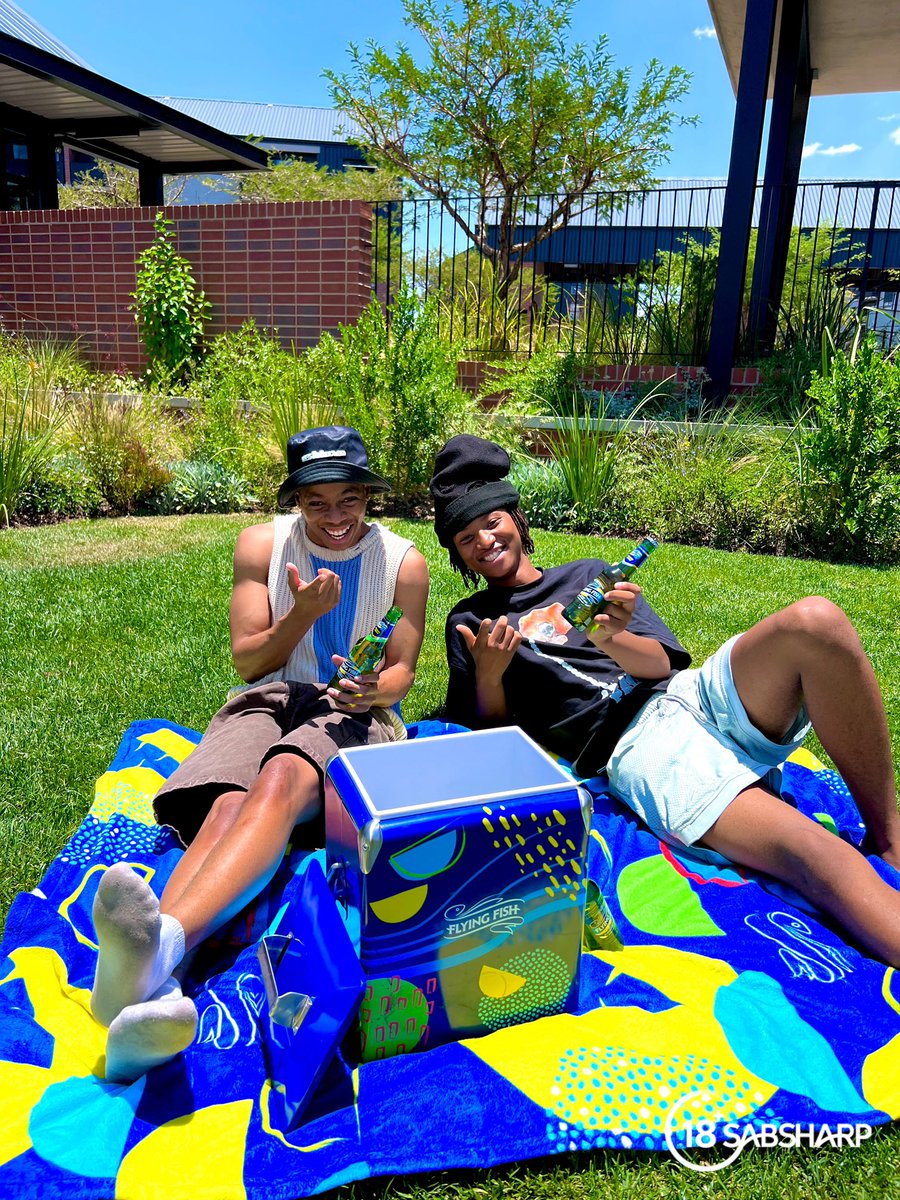 ArjiinLua's tweet photo. Taking it easy never looked so good. @FlyingFishSA Pressed Lemon – your perfect chill companion. 🍹✨ #SlideIntoSummer #ad https://t.co/JQLL8gbgZU